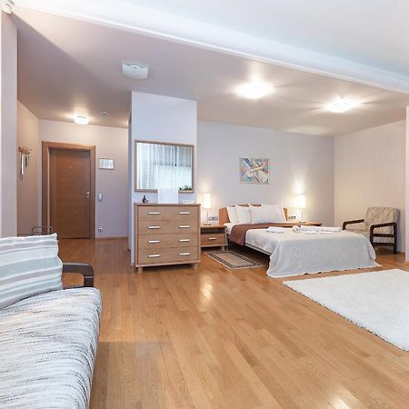 Room In Guest Room - Valensija - Large Suite Jurmala Exterior photo