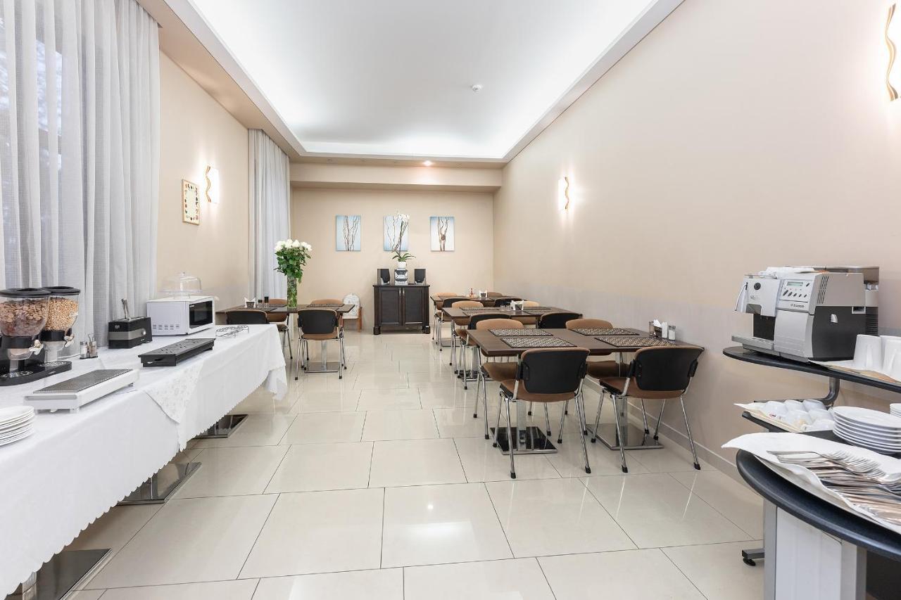 Room In Guest Room - Valensija - Large Suite Jurmala Exterior photo