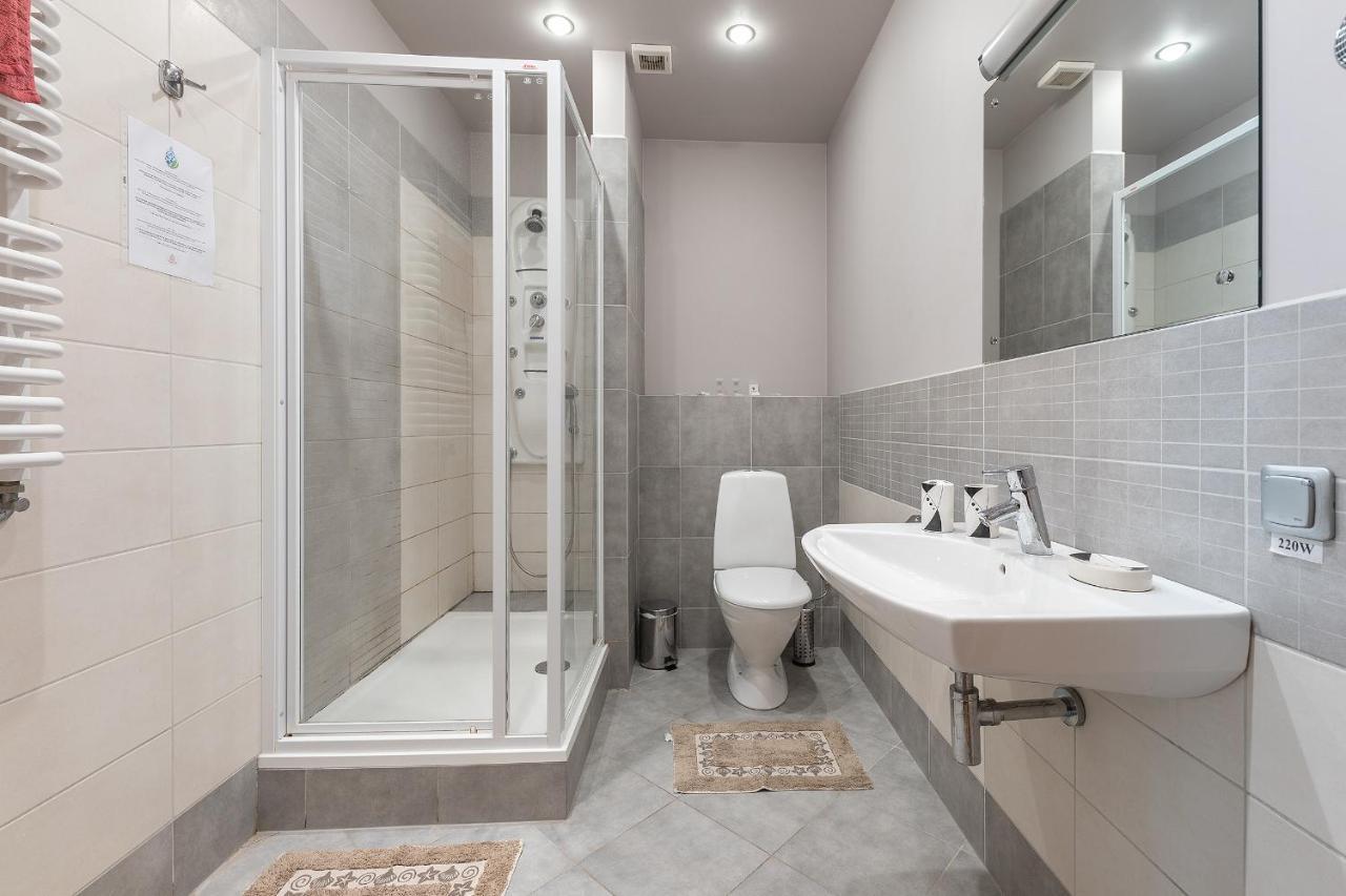 Room In Guest Room - Valensija - Large Suite Jurmala Exterior photo