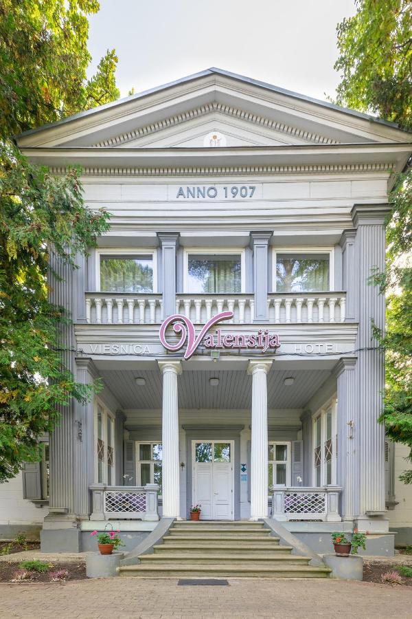 Room In Guest Room - Valensija - Large Suite Jurmala Exterior photo
