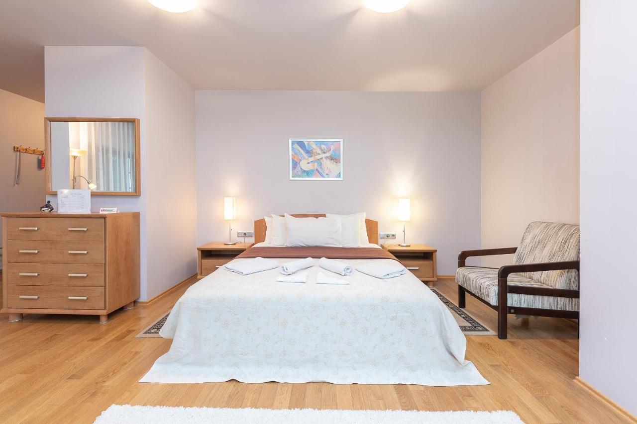 Room In Guest Room - Valensija - Large Suite Jurmala Exterior photo
